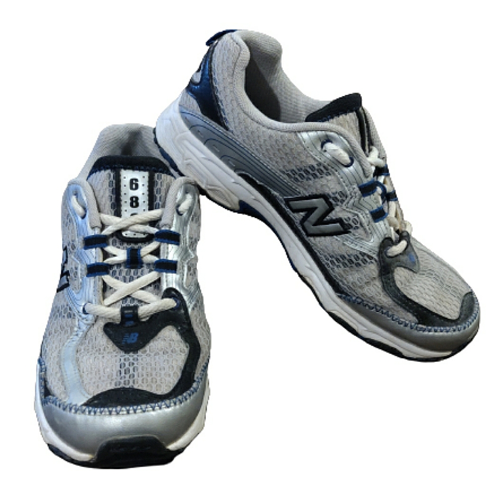 New Balance 686